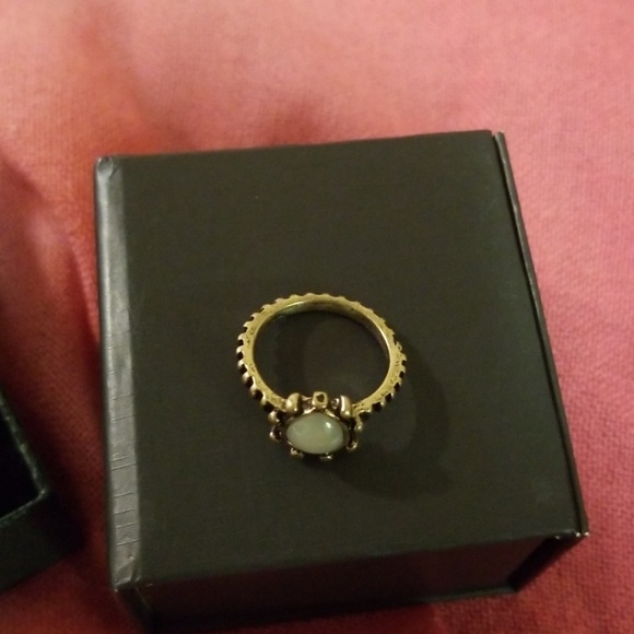 Moonstone ring - Picture 2 of 2